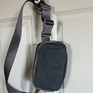Lululemon belt bag